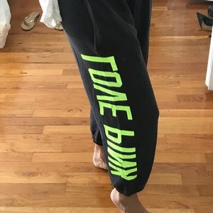 VICTORIAS SECRET PINK SWEATPANTS